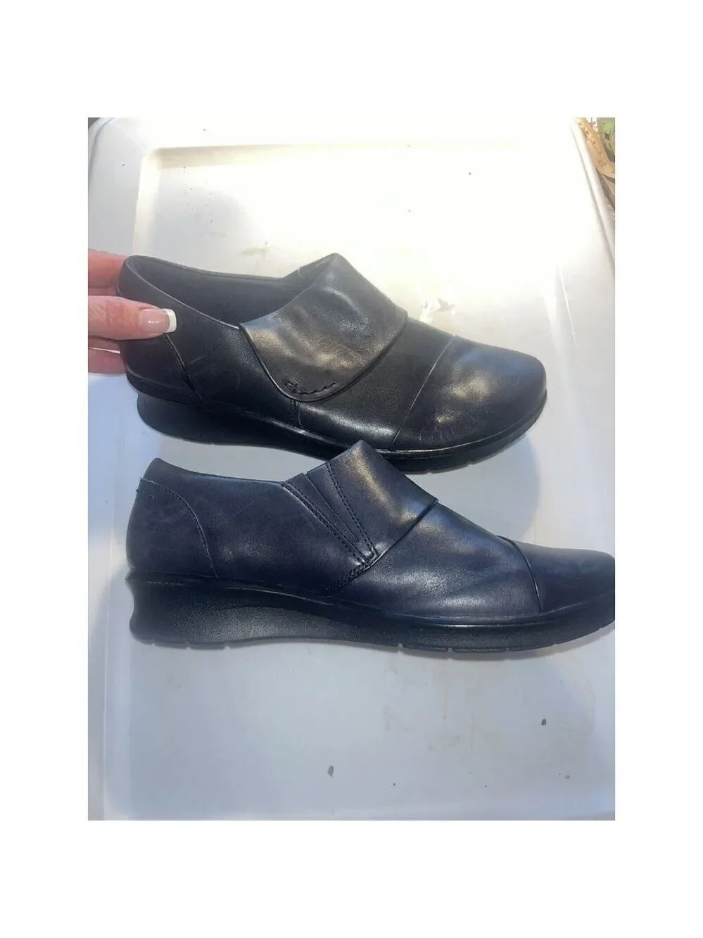 CLARKS SOFT CUSHION BLUE LEATHER SLIP ON LOAFER SIZE 7 W